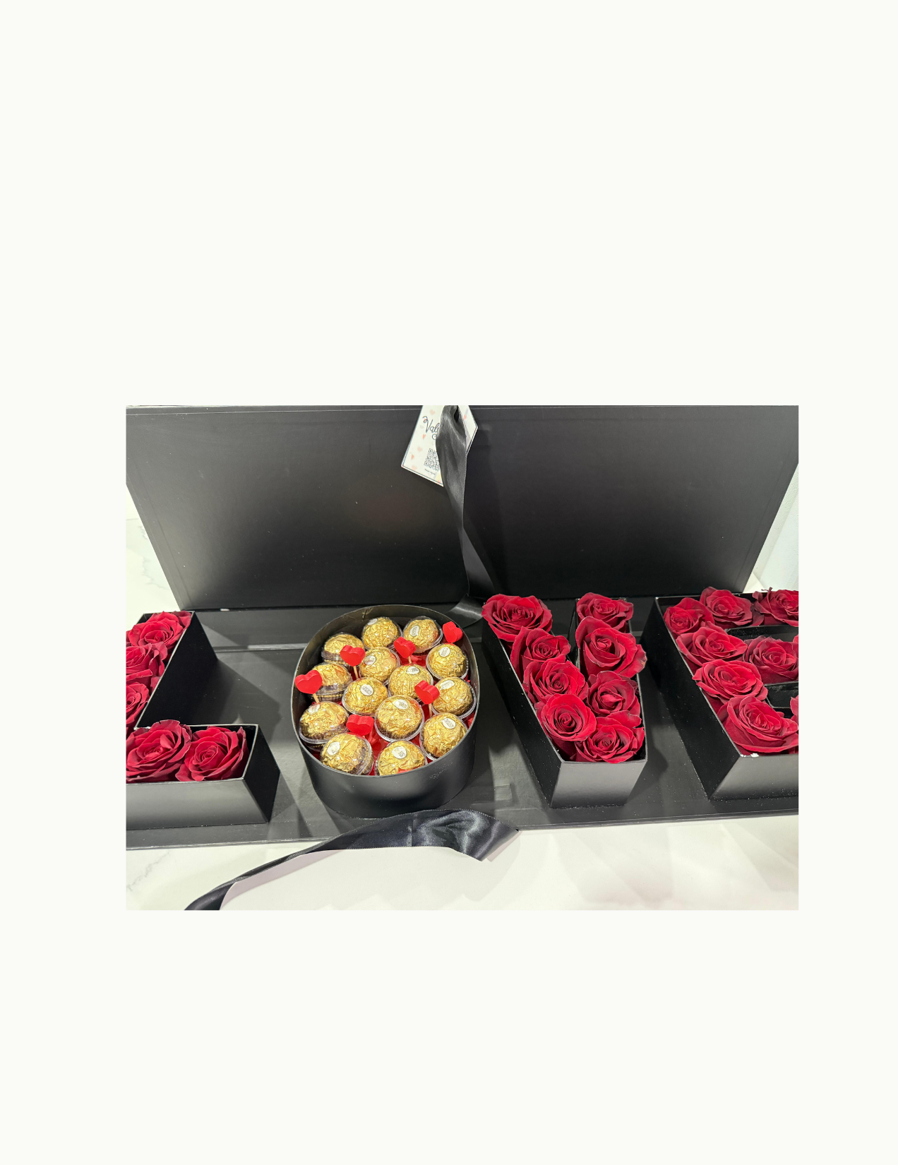 ❤️ "I LOVE YOU" Floral Arrangement – Roses, Chocolates & Romantic Gifts (Toronto Delivery)