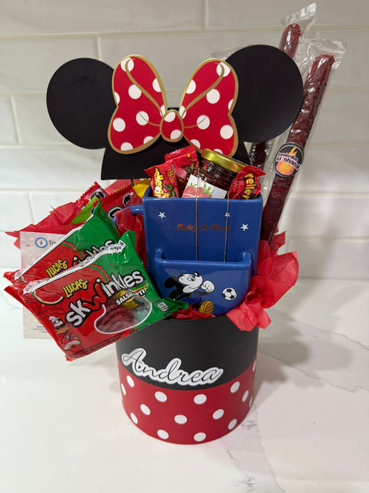 Minnie Mouse Gift Box – Candy, Necklace & Cute Coffee Mug in Toronto 🎀🍭☕