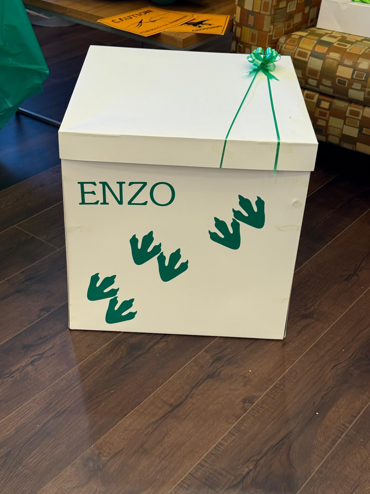 Personalized Gift Box with Balloons – Toronto & GTA Delivery